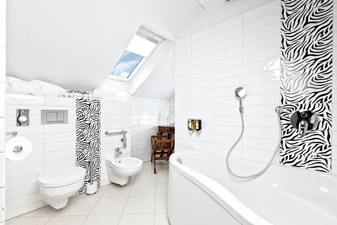 ורוצלב Constantia By Grape Hotel מראה חיצוני תמונה