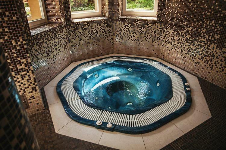ורוצלב Constantia By Grape Hotel מראה חיצוני תמונה
